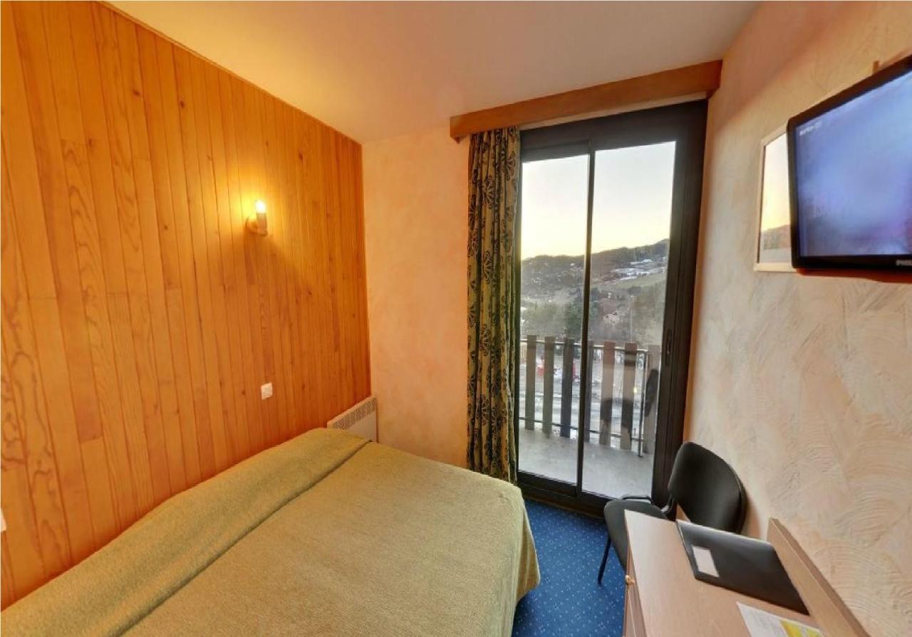 Hotel Saint Jean Montclar  Ruang foto